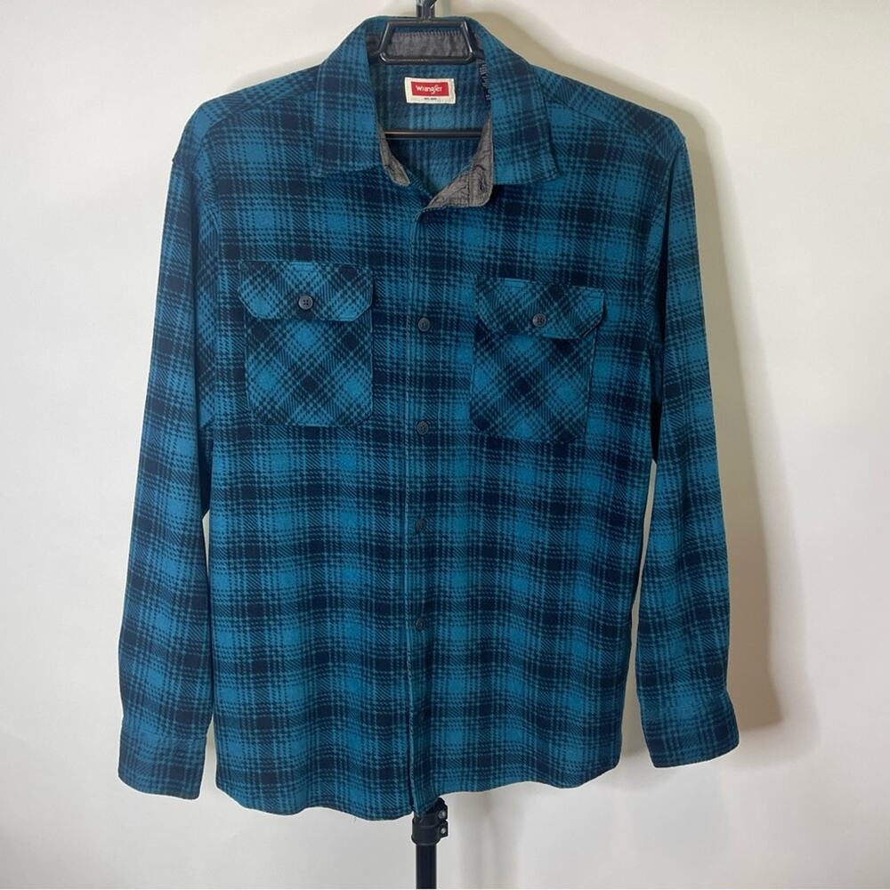 Wrangler Blue Black Plaid Long Sleeve Shirt Size Large Men’s
